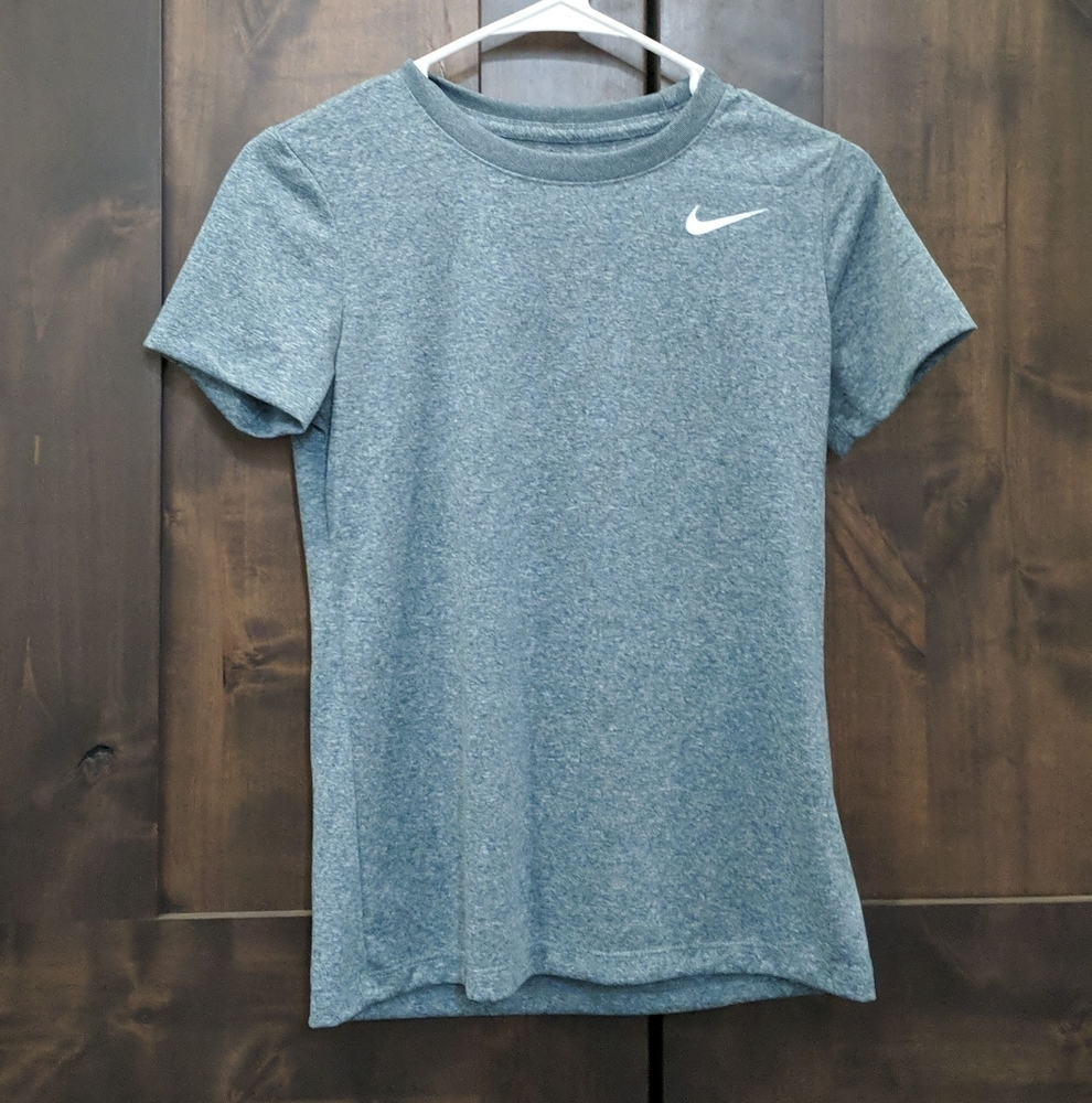Nike workout tee